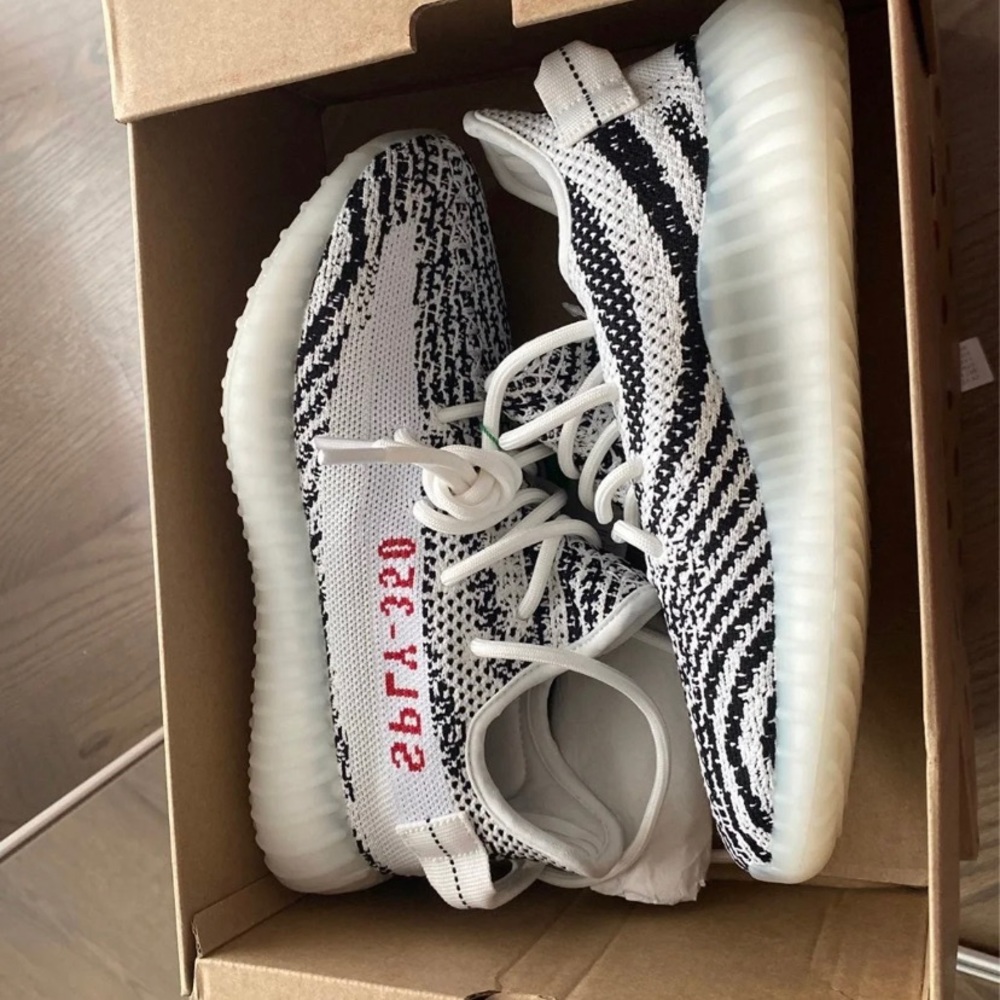 yeezy zebra